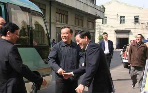 呂祖善省長來我集團(tuán)公司調(diào)研，加快發(fā)展裝備制造業(yè)